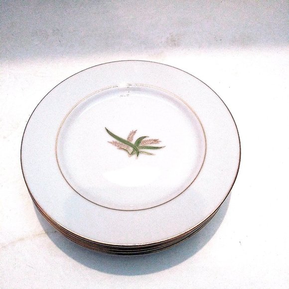 Vintage Bread and Butter Plates in Fukagama Arita Hand Painted Bone China - Picture 7 of 14